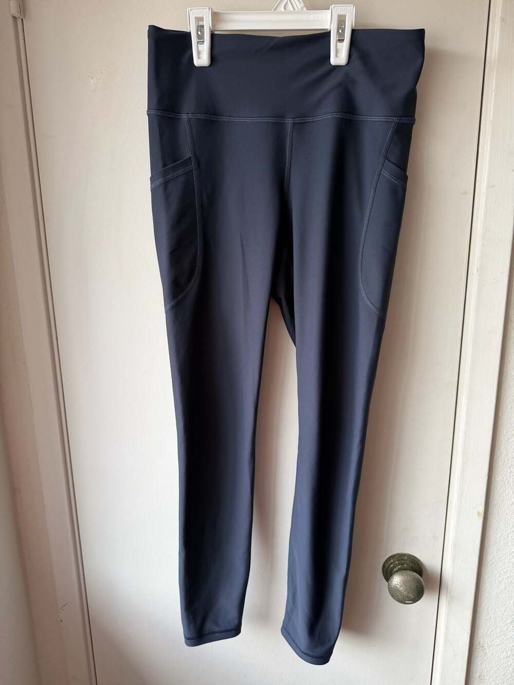 Old Navy Active Powersoft High-Rise Leggings Size M Gray Go-Dry